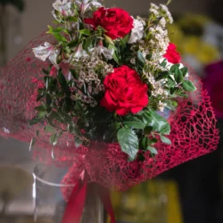 Buchet Scarlet